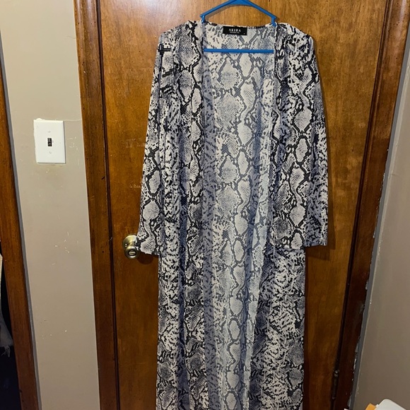Akira Long Sleeve Cardigan - Picture 1 of 4